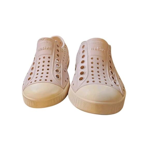 Native Shoes Other - Native Shoes Girls Jefferson Kids Size 9 Pink Light Muted Tone